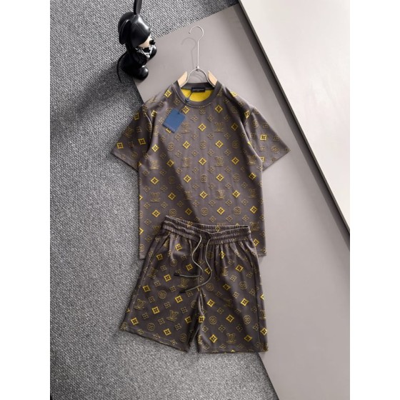 Louis Vuitton Spring/Summer New Casual Short-Sleeve Shorts Set
